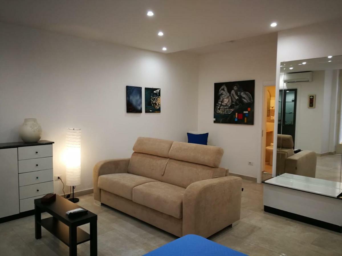 Villa La Stanza Di Chaila à Naples Extérieur photo